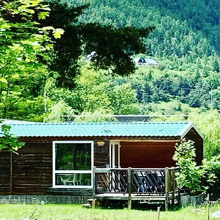 Camping River * Le Martinet (Alpes-de-Haute-Provence)